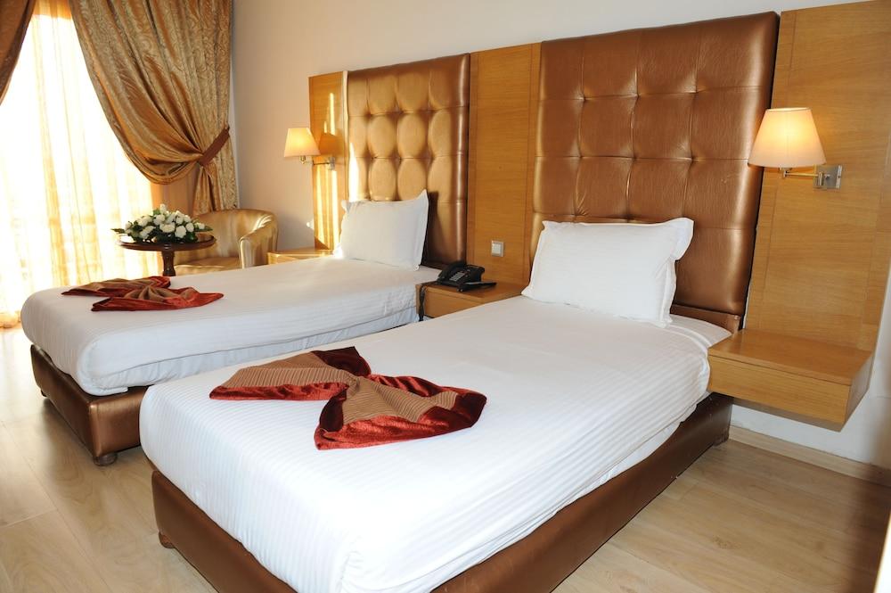 Hotel Le Zenith & 4*