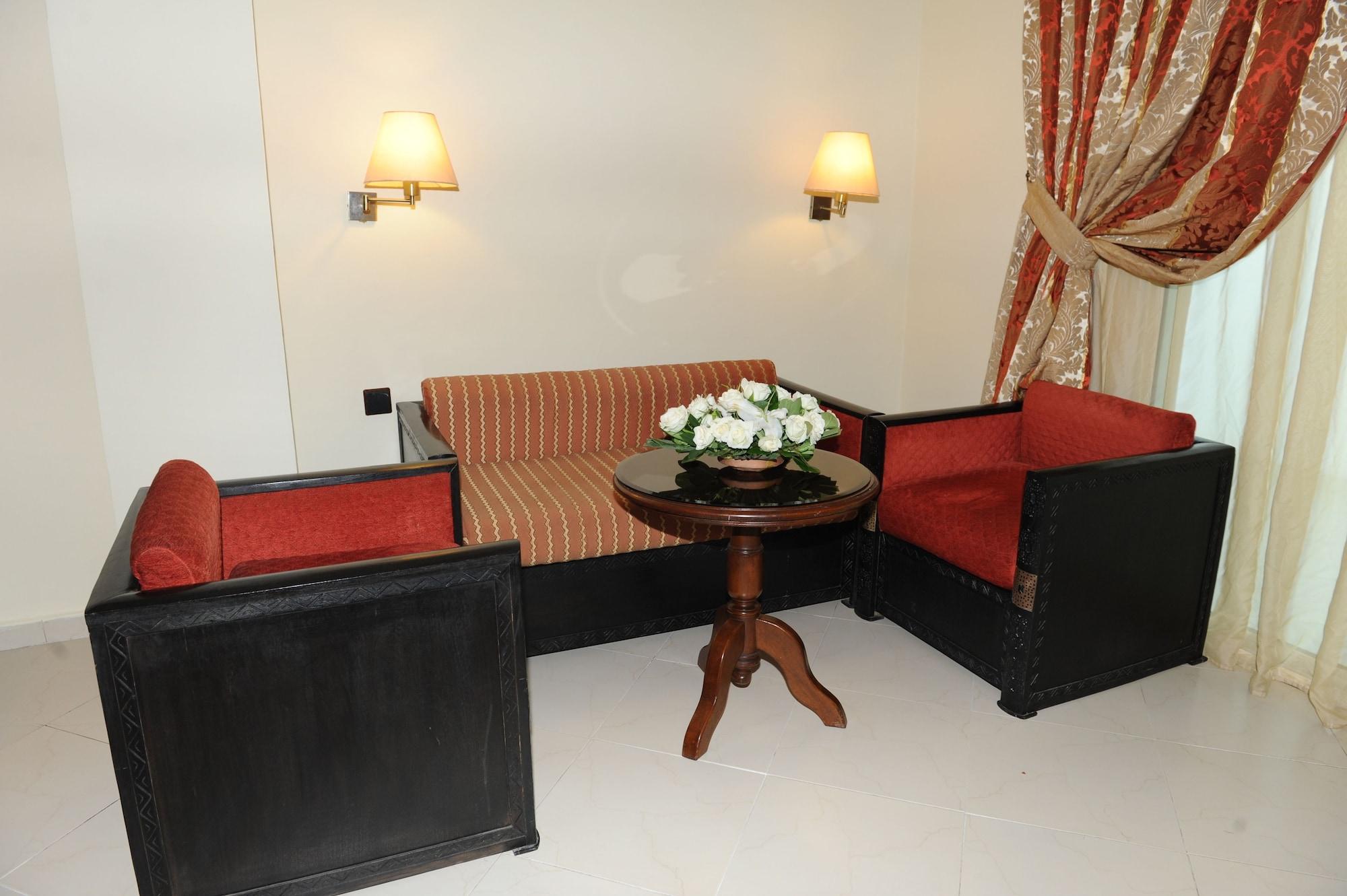 Le Zenith & Hotel 4*