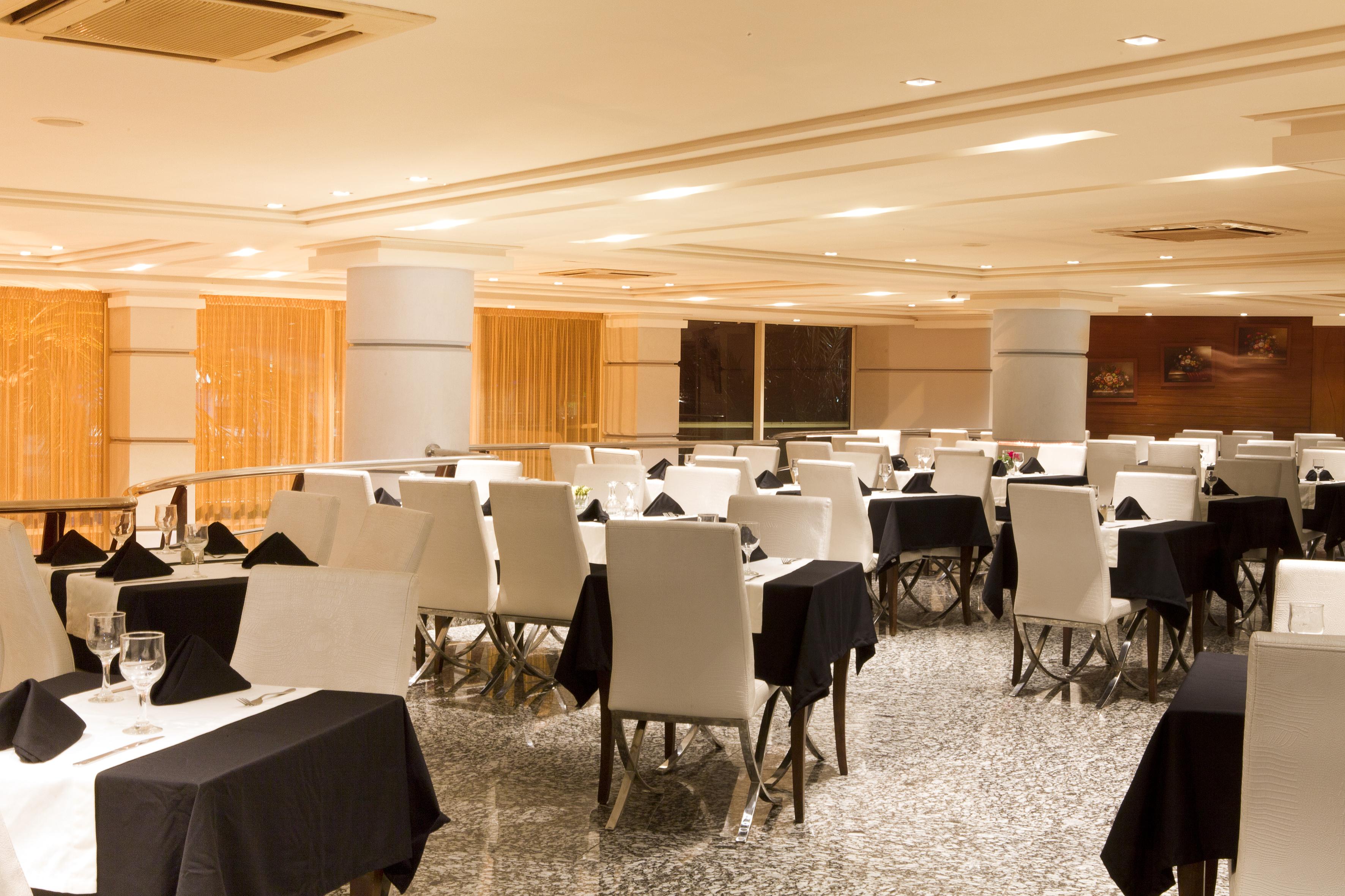 Le Zenith & Hotel Casa Blanca