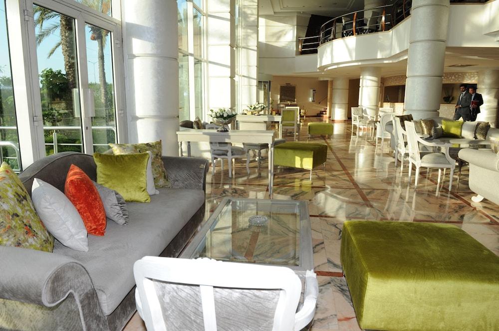 Le Zenith & Hotel 4*