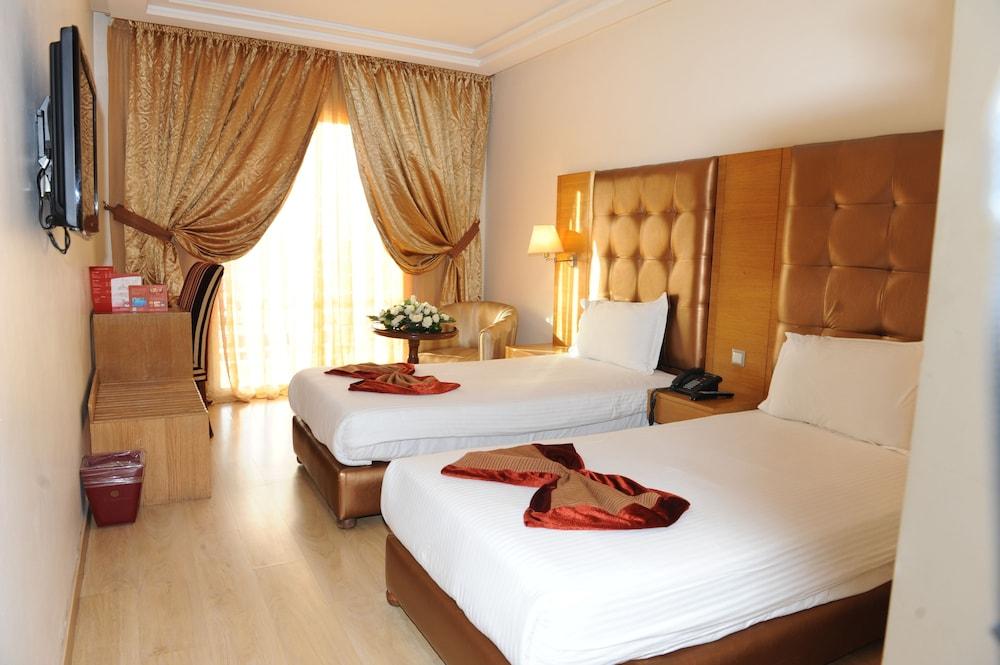 Le Zenith & Hotel 4*